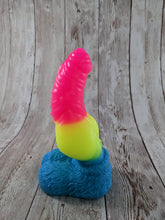 Malikye the Pet, Size Mini (Soft Firmness) Pansexual Flag