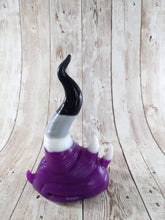 Asethia the Whatsamacallit, Size Mini (Soft Firmness) Ace Flag