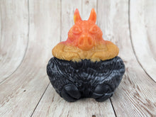 Ruck's Cursed Statue, Size Onesize (Soft Firmness) Hellfire Coloration