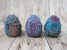 Many Eyed Creature Clutch Size Small (Many Eyed Creature/Medium, Many Eyed Creature/Medium, Many Eyed Creature/Medium)