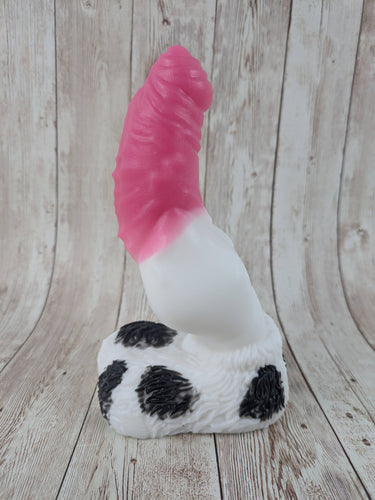 Malikye the Pet, Size Medium (Soft Firmness) Cow Print Coloration