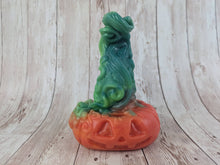 Horace the Pumpkin King, Size Mini (Soft Firmness)