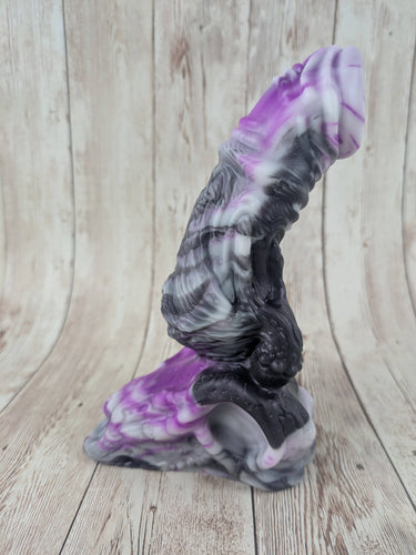 Lukkas the Grave Guard, Size Small (Soft Firmness)