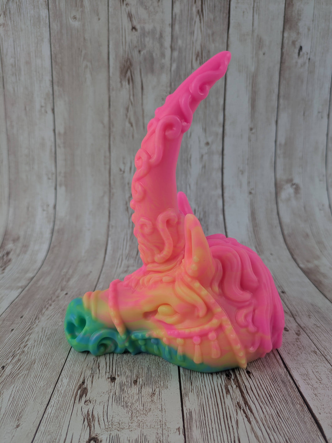 Axis the Unicorn's Horn, Size Small (Medium Firmness)