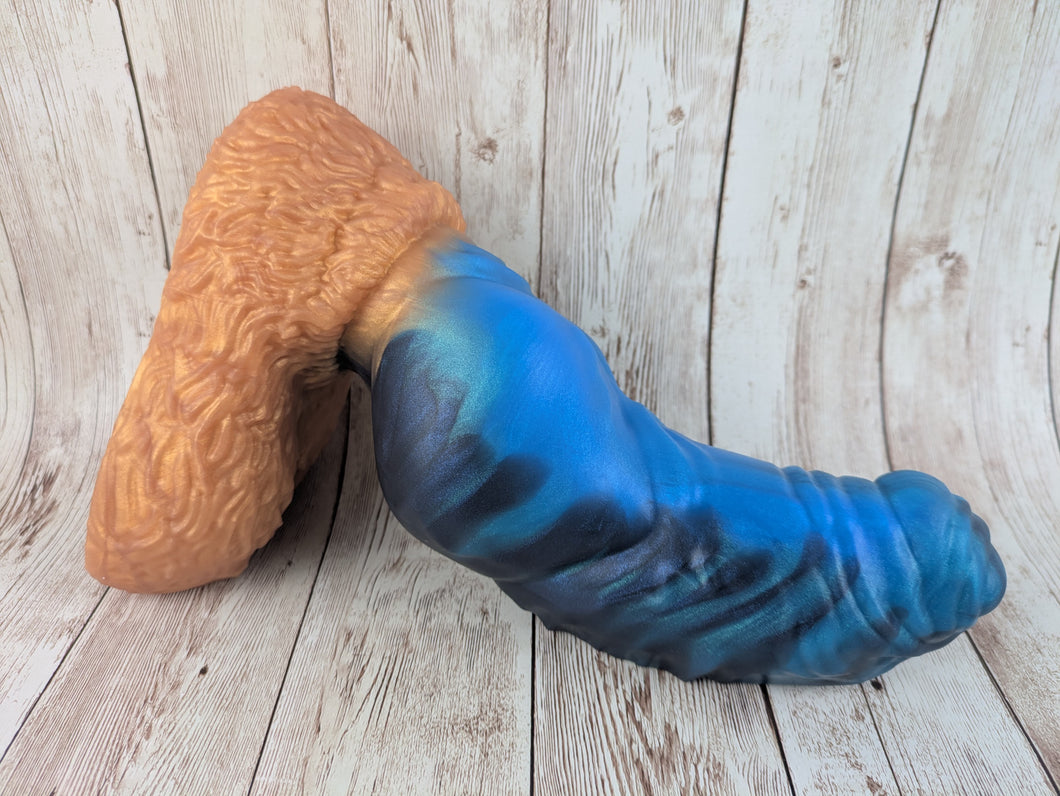 Malikye the Pet, Size Large (Soft Firmness)