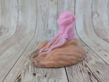 Rojo the Maze Keeper, Size Mini (Soft Firmness)