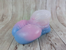 Zypher the King's Steed, Size Small (Soft Firmness)