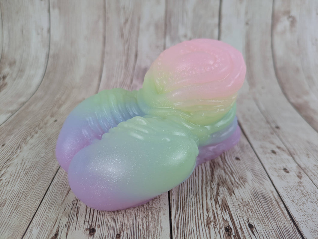Zypher the King's Steed, Size Small (Super Soft Firmness)