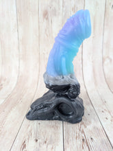 Lukkas the Grave Guard, Size Small (Soft Firmness shaft, medium firmness base) Dark Horse Special Coloration