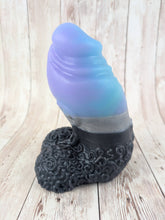 Bently the Big Horned Sheep, Size Medium (Soft Firmness shaft, medium firmness base) Dark Horse Special Coloration