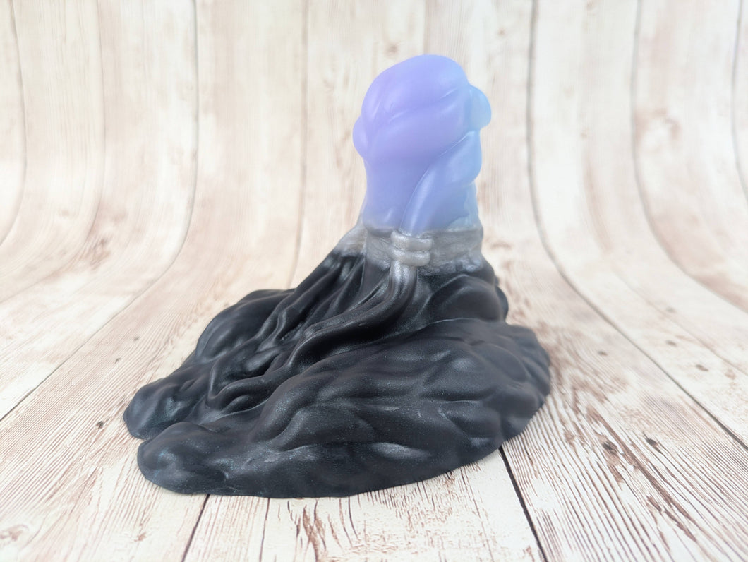 Rojo the Maze Keeper, Size Small (Soft Firmness shaft, medium firmness base) Dark Horse Special Coloration