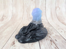 Rojo the Maze Keeper, Size Mini (Soft Firmness) Dark Horse Special Coloration