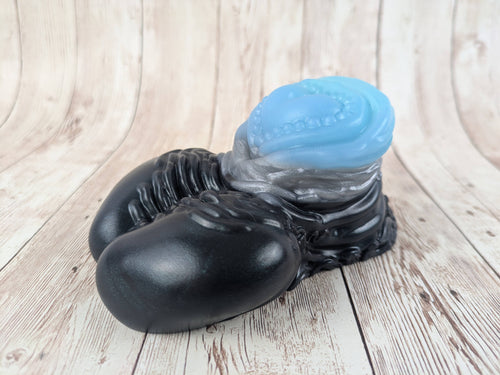 Zypher the King's Steed, Size Small (Soft Firmness tip, medium firmness base) MISHAP Dark Horse Special Coloration