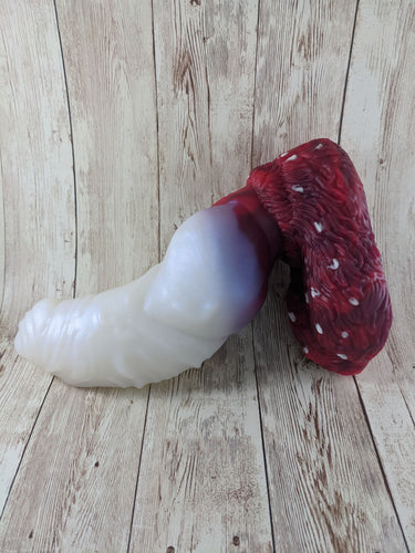 Malikye the Pet, Size Large (Soft Firmness) Cottage Core