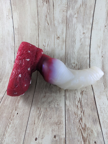 Malikye the Pet, Size Medium (Soft Firmness) Cottage Core