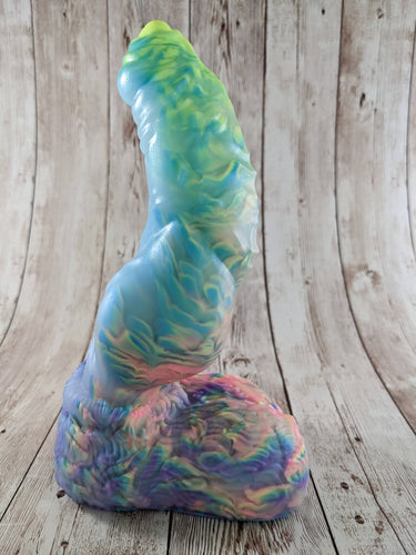 Malikye the Pet, Size Medium (Medium Firmness) Crystal Rainbow