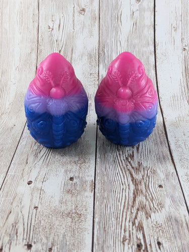 Moth Clutch Size Medium (Moth/Soft, Moth/Soft) Bisexual Flag