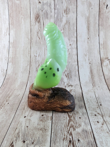 Malikye the Pet, Size Small (Super Soft Firmness) Hand Painted Kiwi