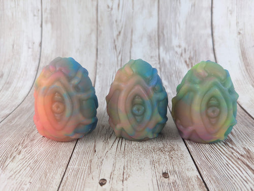 Many Eyed Creature Clutch Size Small (Many Eyed Creature/Super Soft, Many Eyed Creature/Super Soft, Many Eyed Creature/Super Soft)